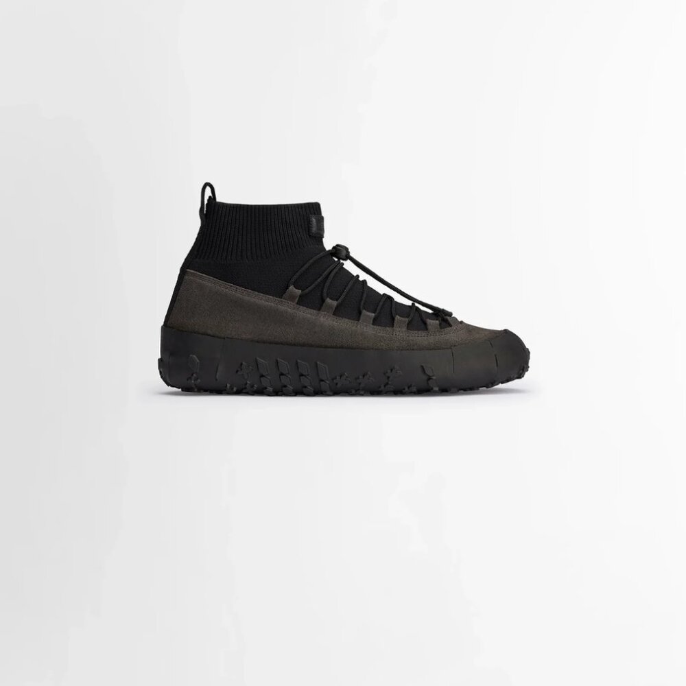 SOLD - Authentic Lemaire x Vibram Unisex Sneakers – EU 41 / US 10 – Asphalt